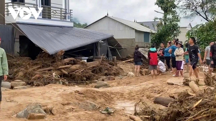 Flash floods and landslides devastate Northern Vietnam